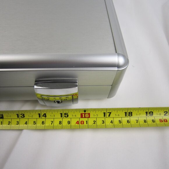 Vanguard Silver Aluminum Lock Briefcase with Two Keys 18" x 13" x 3" - Picture 11 of 16